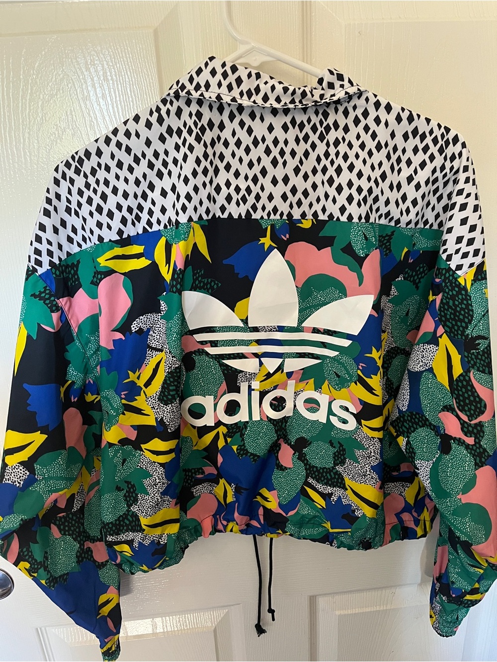 This Adidas Originals windbreaker - Picture 3 of 6